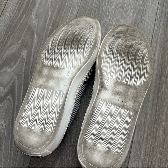 Kate Spade Navy & Cream Stripe Boat Party Sneakers Size 8 - Picture 4 of 5